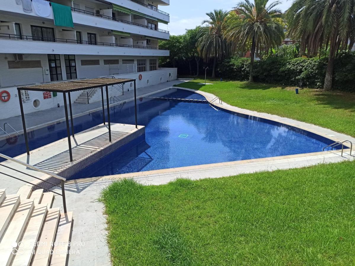 Apartaments Familiar Cerca Port Aventura Salou Luaran gambar